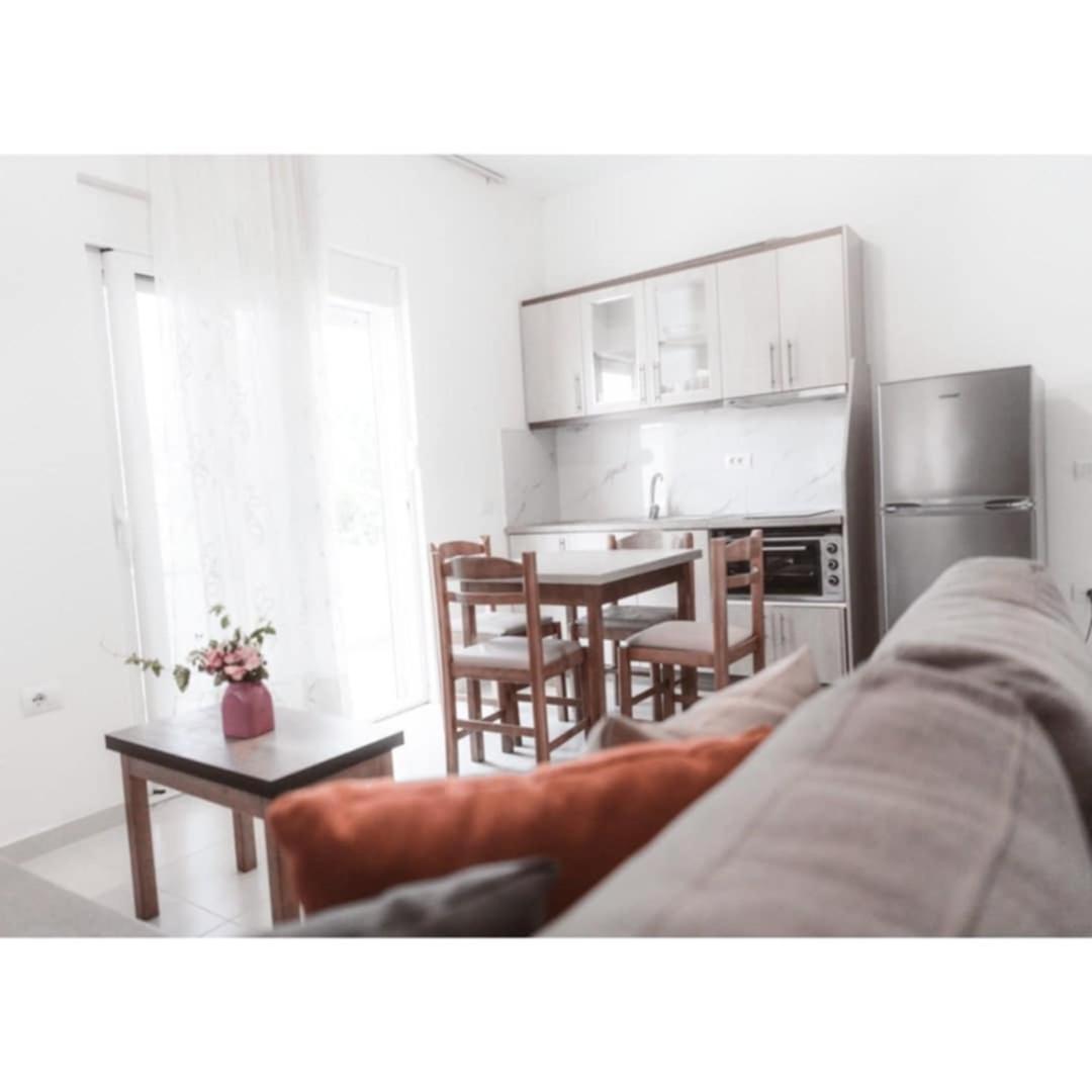 Villa Melodia Xhek كساميل الغرفة الصورة
